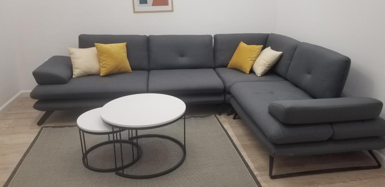White Apartment Τίρανα Εξωτερικό φωτογραφία