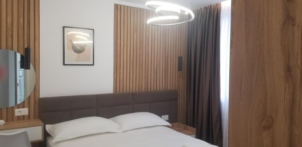 White Apartment Τίρανα Εξωτερικό φωτογραφία