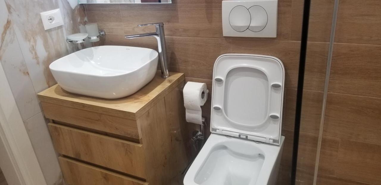White Apartment Τίρανα Εξωτερικό φωτογραφία