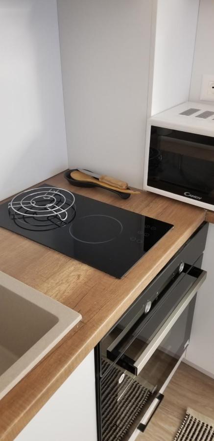 White Apartment Τίρανα Εξωτερικό φωτογραφία